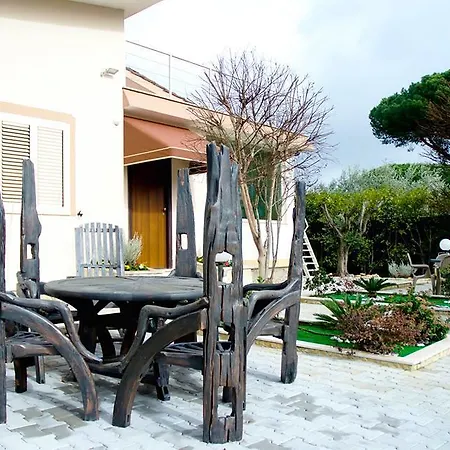 Le Sirene Di Ulisse Bed & Breakfast Terracina